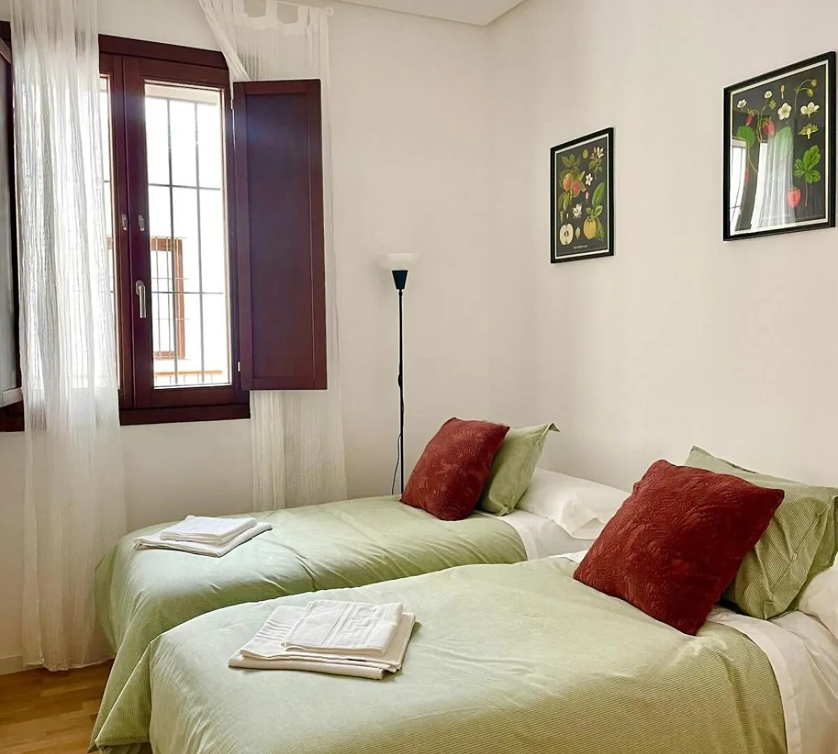 Apartment El Buen Porvenir Casa Palacio En Jerez Jerez de la Frontera