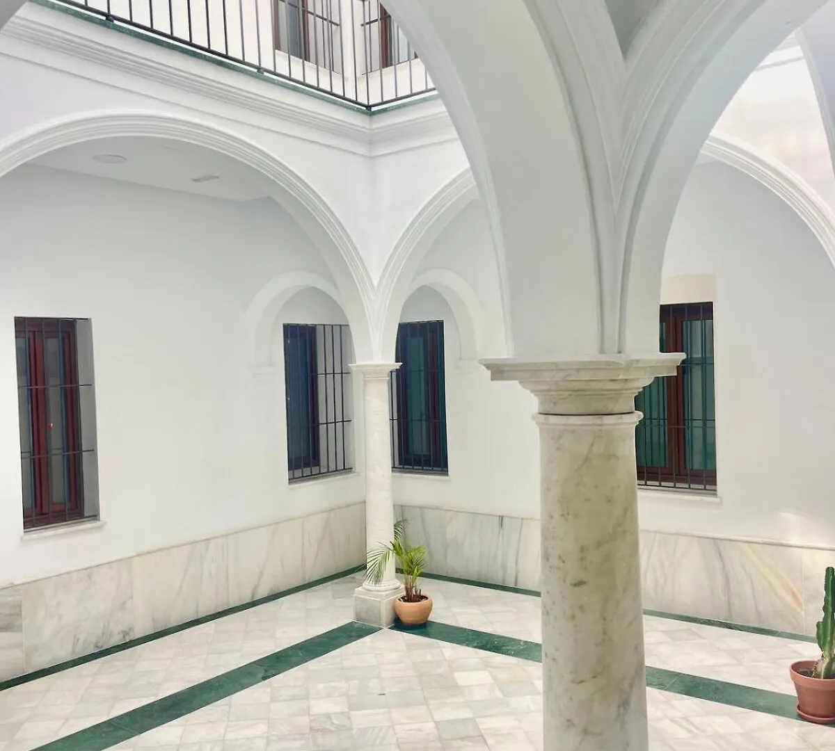 Apartment El Buen Porvenir Casa Palacio En Jerez Jerez de la Frontera